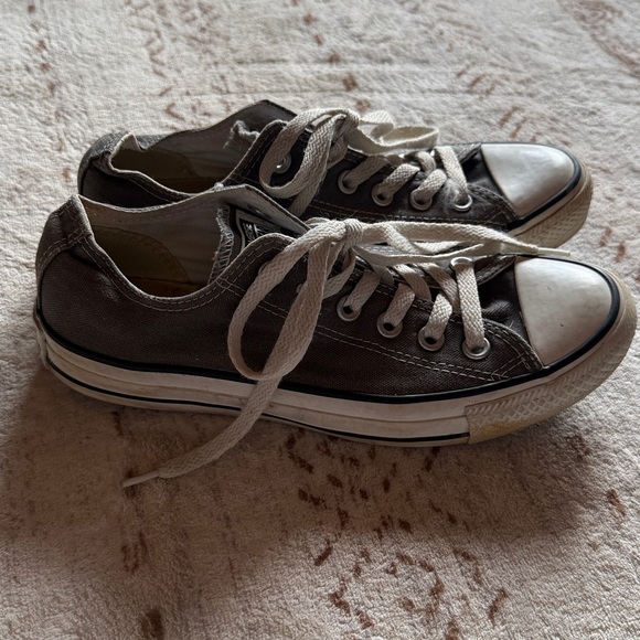 Gray Converse - Picture 2 of 5